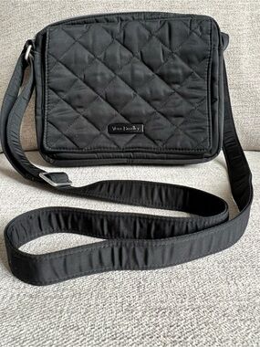 Vera Bradley Medium Hipster in Black Performance Twill